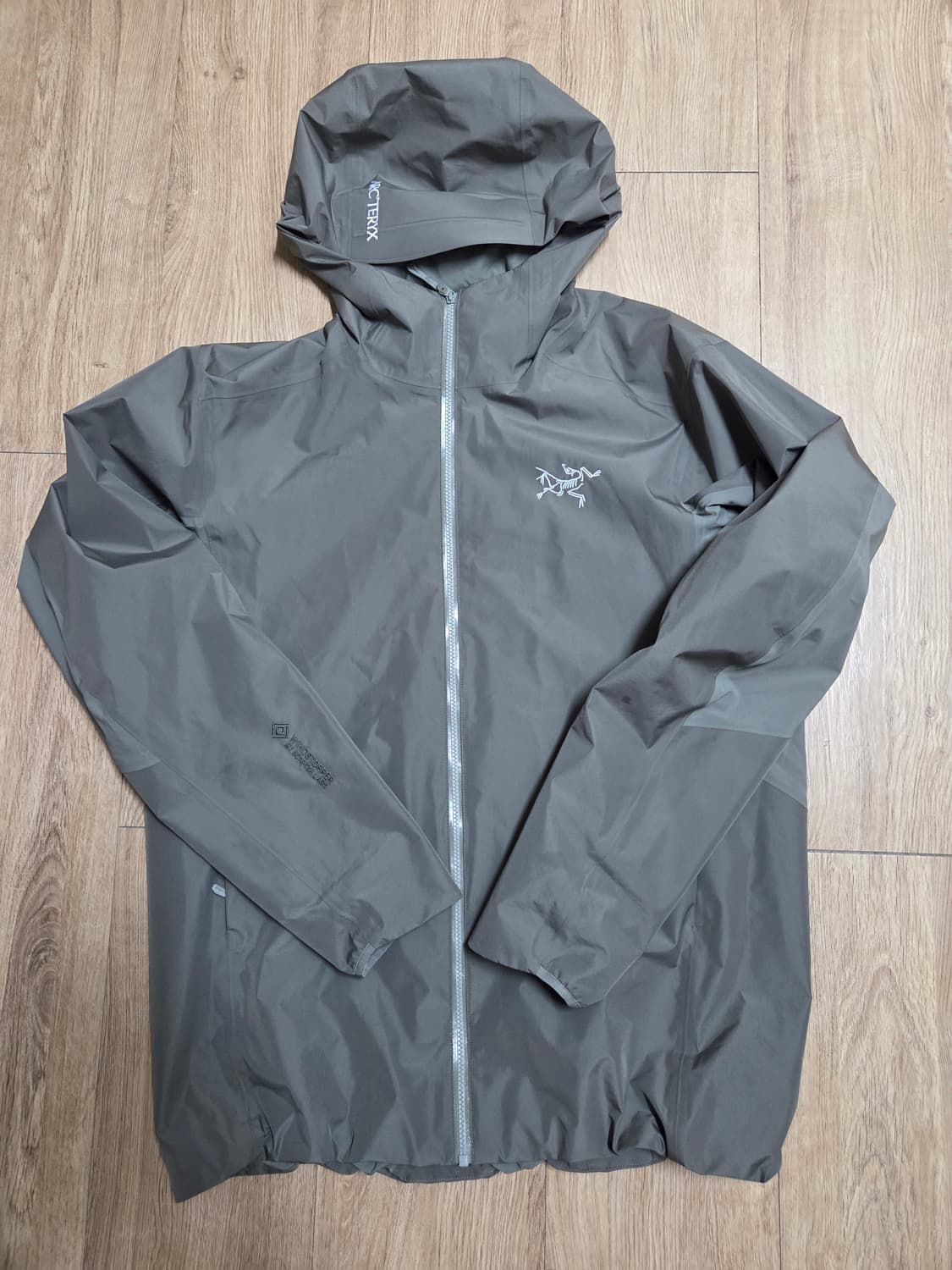 아크테릭스 솔라노 후디 상품이미지1