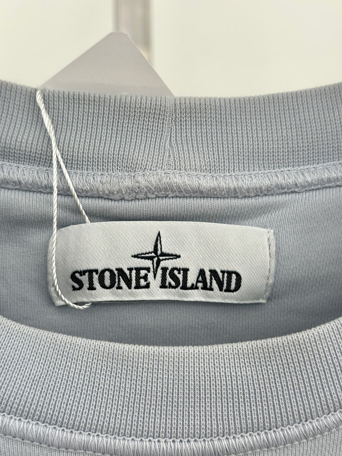 스톤아일랜드 와펜 베이비블루 맨투맨 상품이미지5