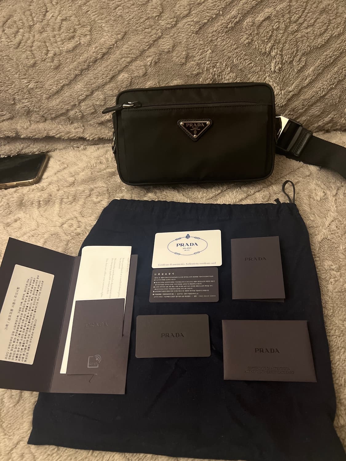 프라다 힙색 벨트백 크로스백 2vl977 상품이미지1