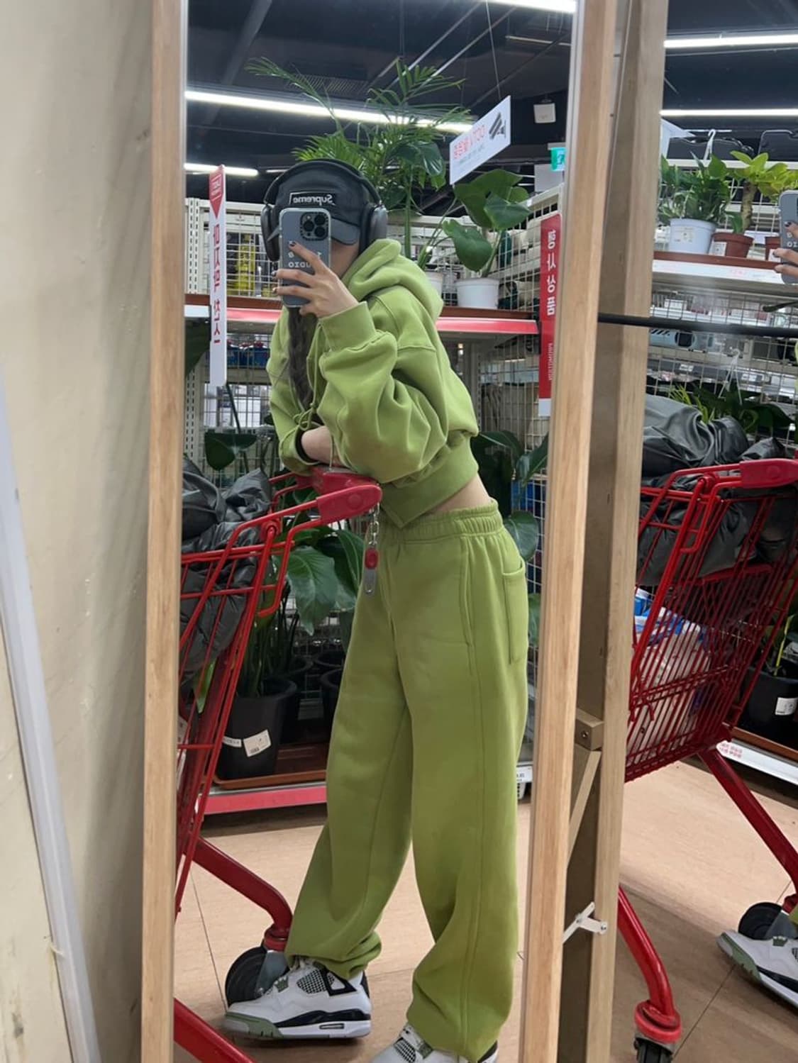 [미사용] 파르티멘토우먼 스웻팬츠 S 그린  + 핫핑크 기모 크롭후드집업 상품이미지1