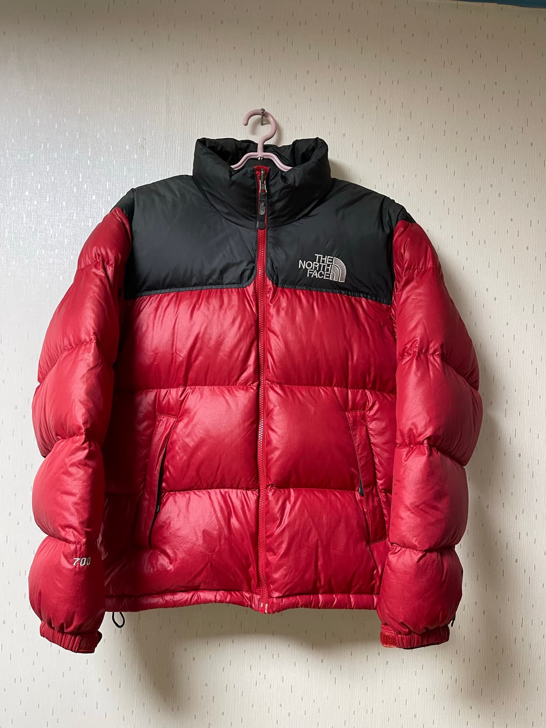 노스페이스 정품 눕시 구스다운 자켓 레드 700필 상품이미지1