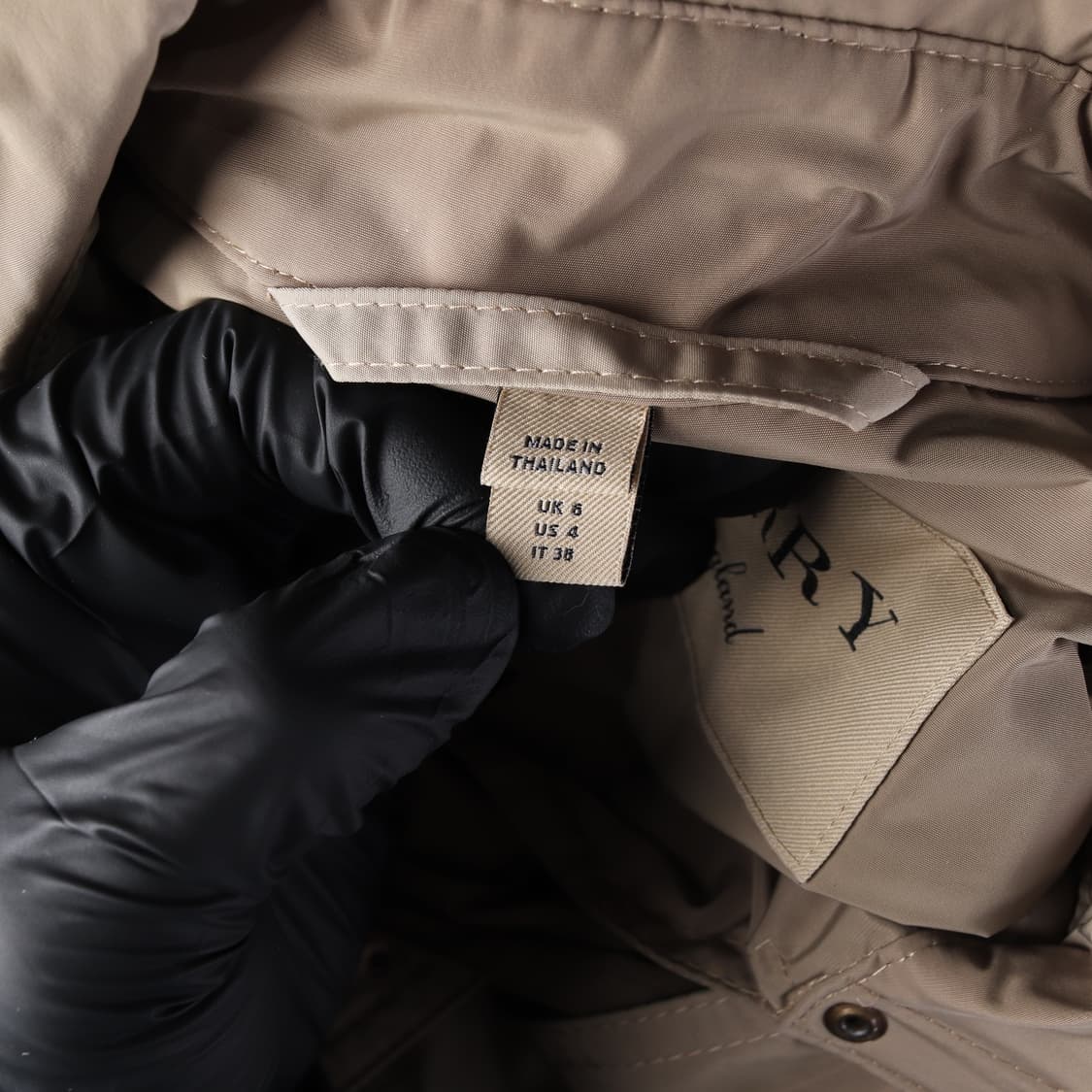 버버리 엠버포드 후드 트렌치 코트 상품이미지4