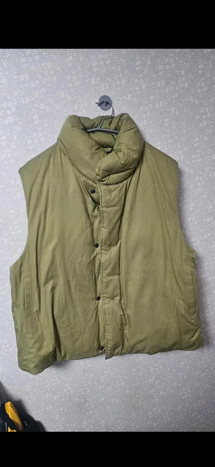 유니클로 르메르 패딩조끼 xl 상품이미지1