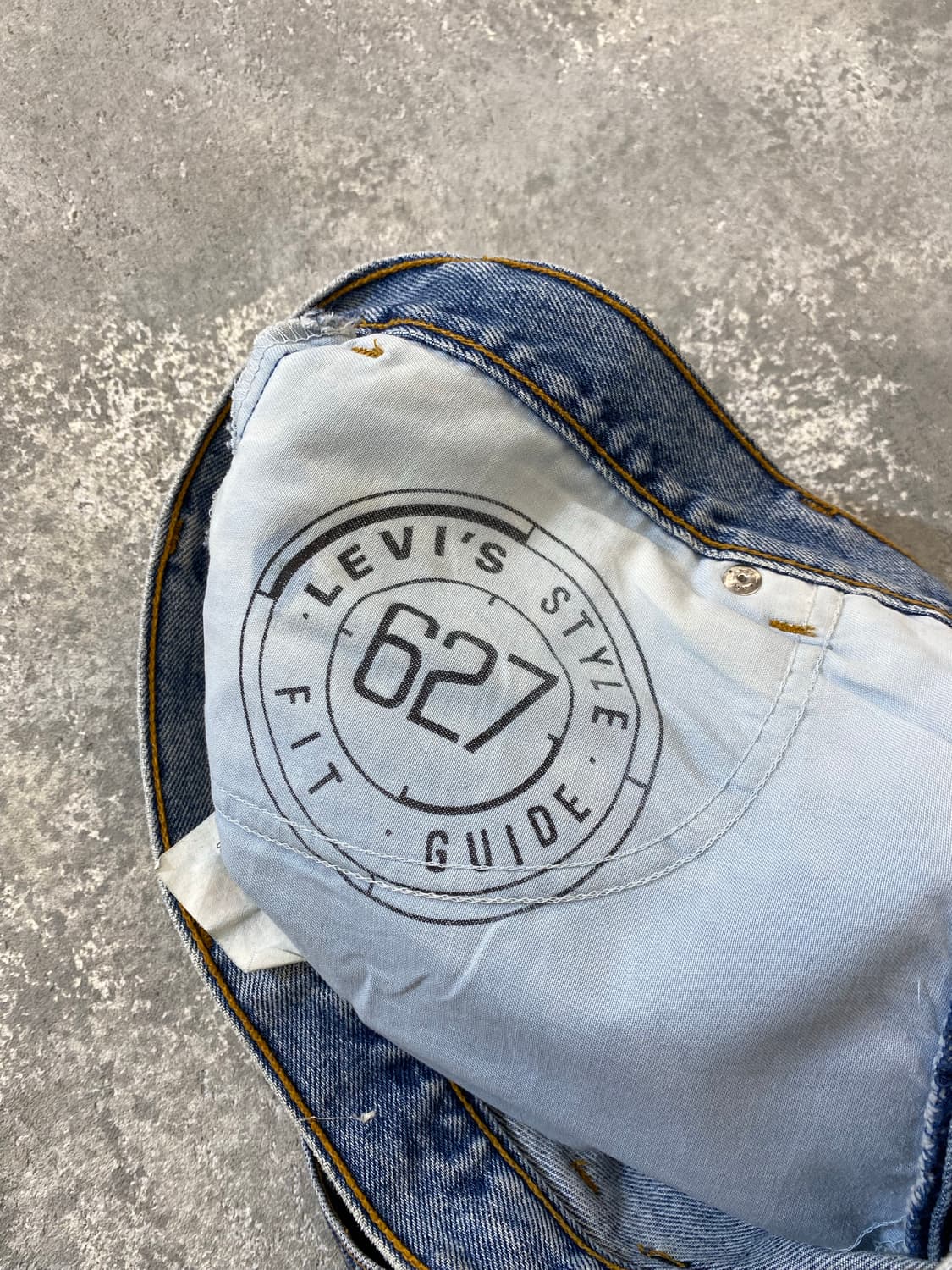 [32-33] 90s Levi's 627 리바이스 오렌지탭 데님팬츠 상품이미지8