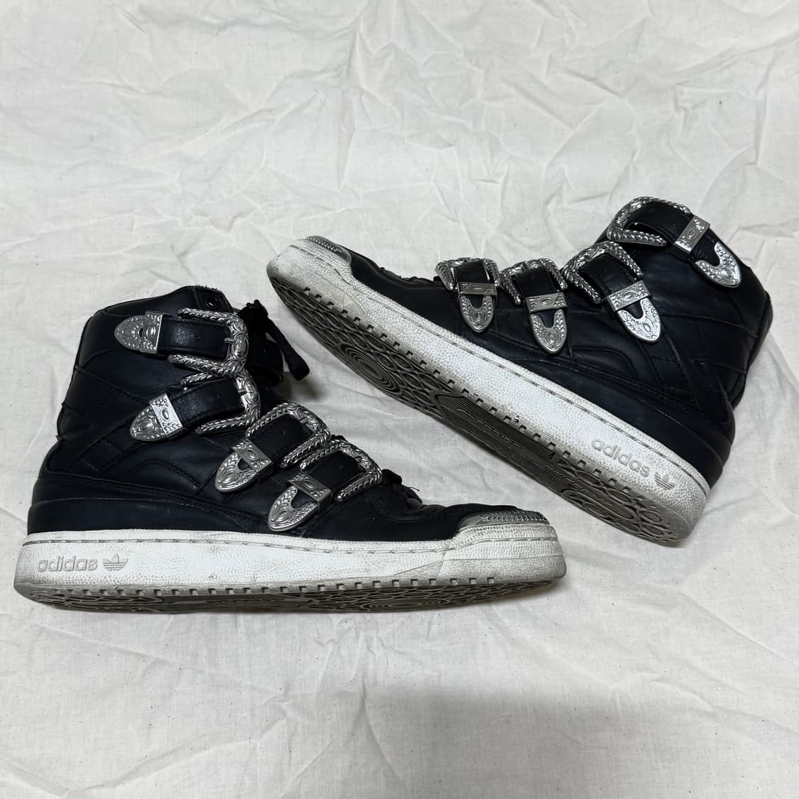 아디다스 제레미스캇 웨스턴 버클 하이탑 상품이미지2