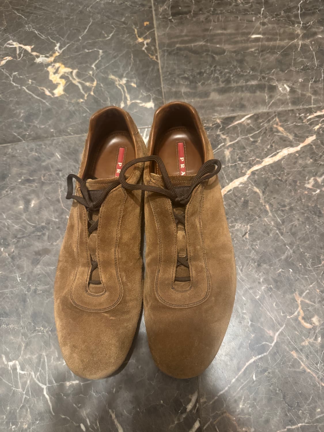 프라다 00s 스니커즈 상품이미지1