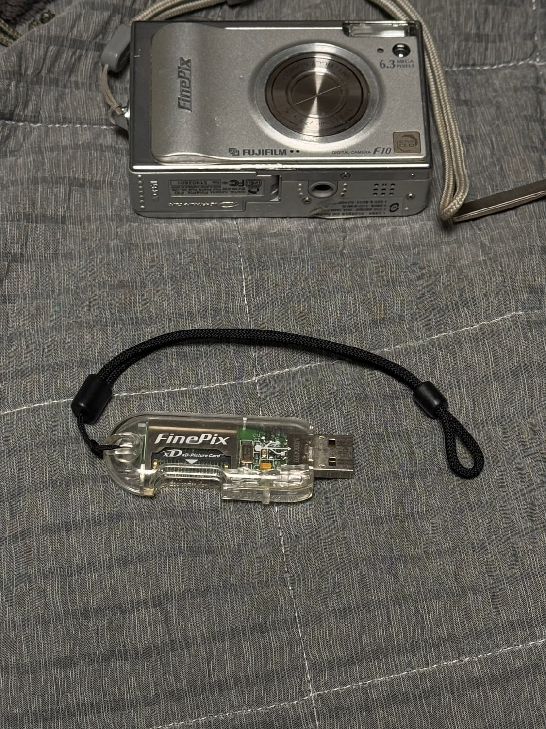 후지 파인픽스 f10 판매합니다 (오토모드만 가능) 상품이미지4