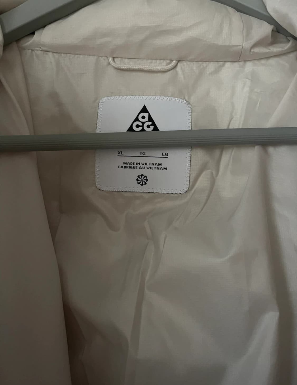 Nike ACG 루나레이크 패딩 XL 상품이미지2