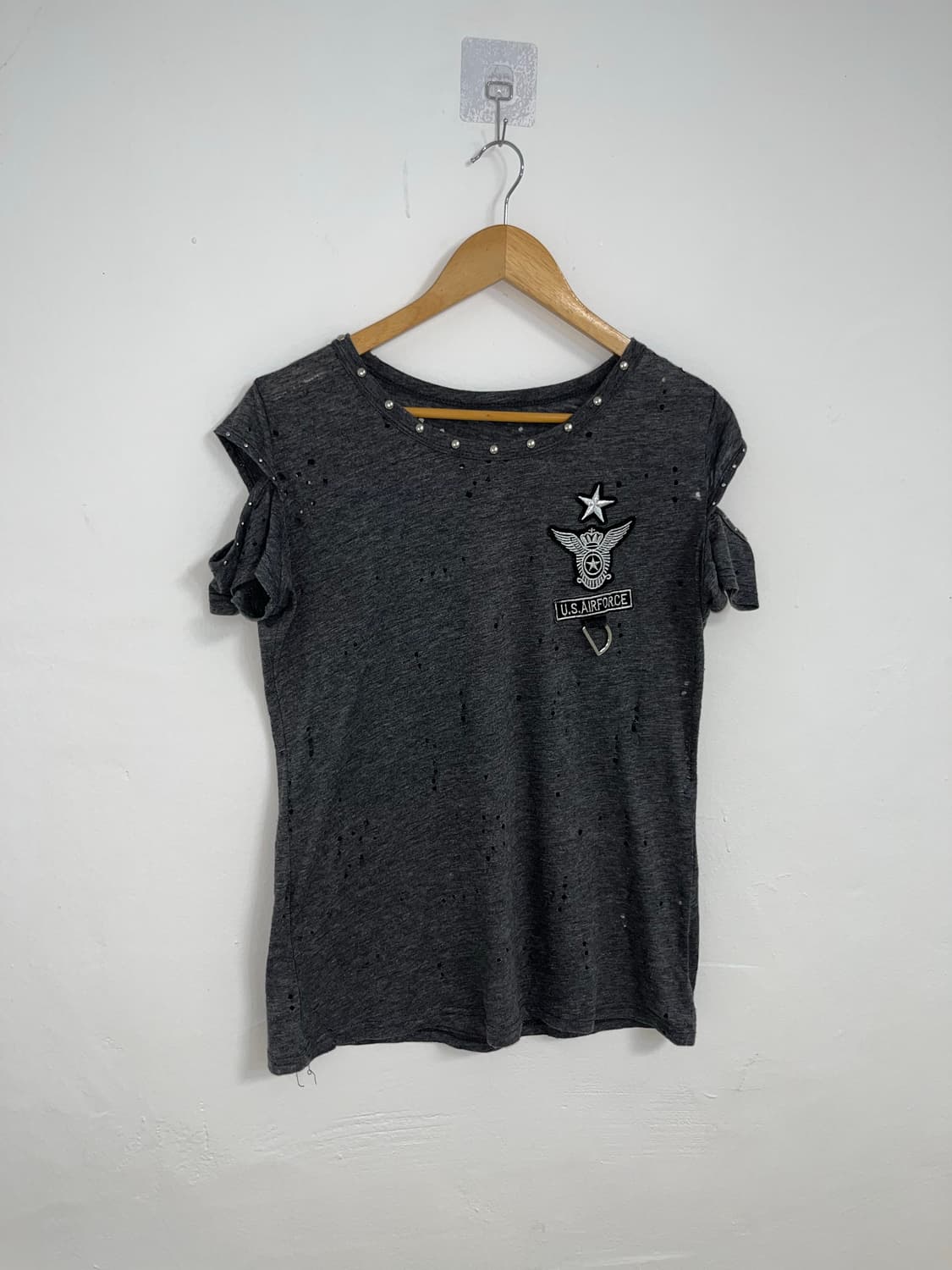 •00‘s P2K 소매 슬릿 스터드 반팔 티셔츠 상품이미지4