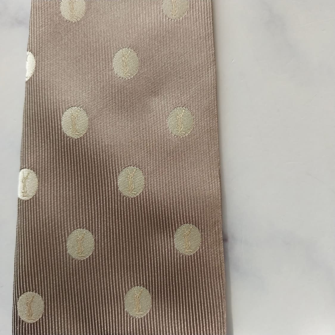 입생로랑 실크 베이지 로고 패턴 넥타이 8.5cm A+~A등급 K2012 상품이미지7