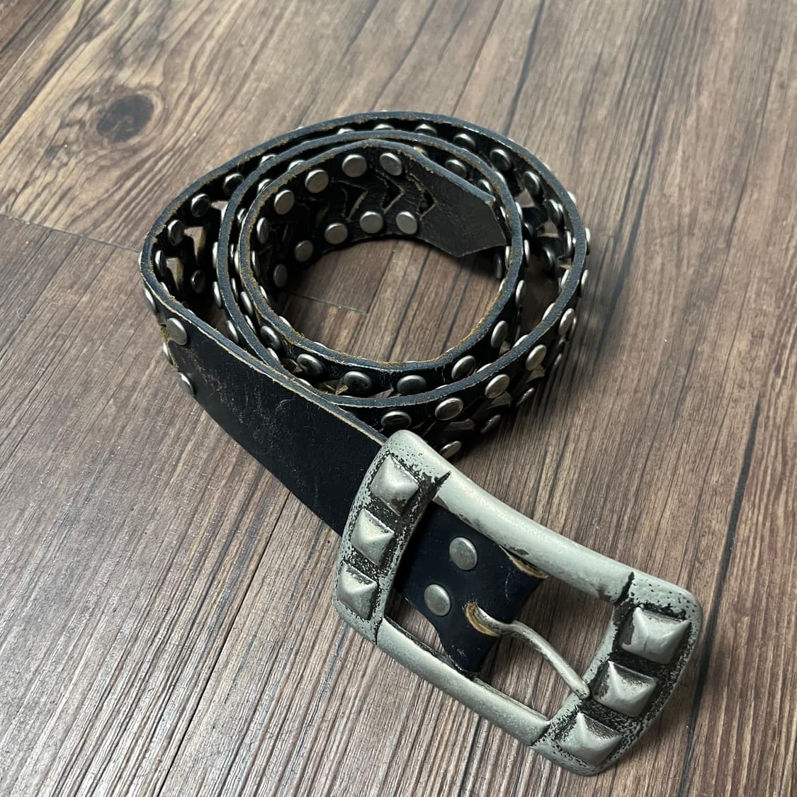 [JPN] 빈티지 펑크 스터드 컷아웃 레더 벨트 상품이미지4