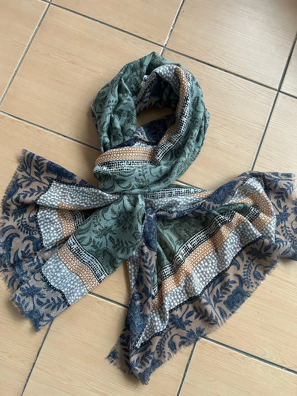 Vintage floral scarf 상품이미지1