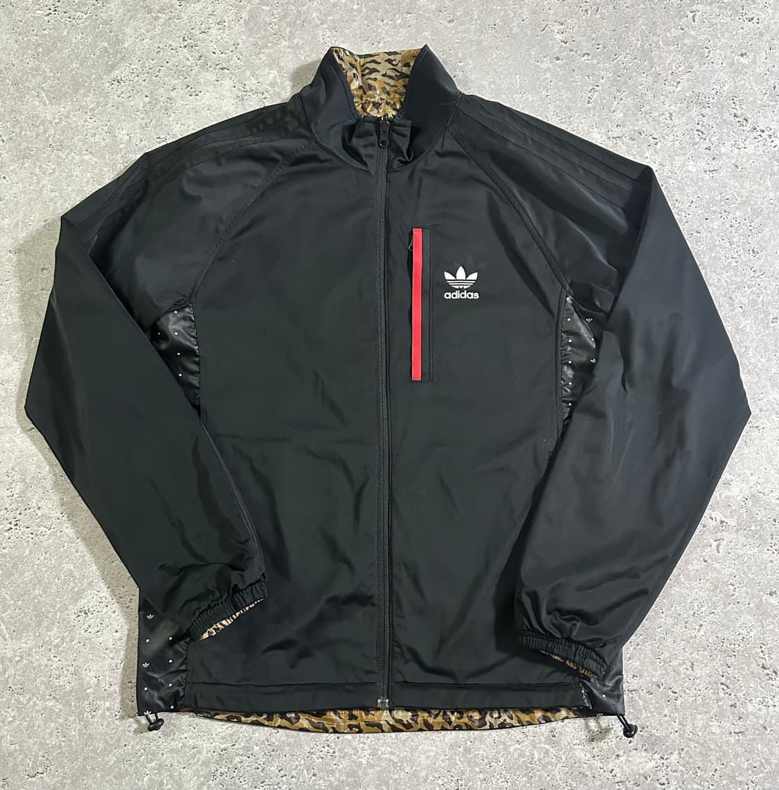 아디다스 블랙 레오파드 양면 리버시블 바람막이 상품이미지2