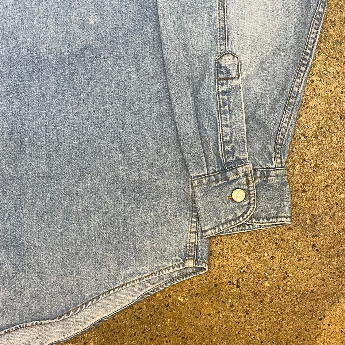 미국 빈티지 루니툰 워너브라더스  데님 셔츠 상품이미지5