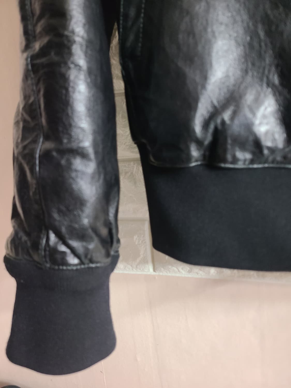 스톤아일랜드 cast metal 소가죽 후드점퍼(M-L) 상품이미지7