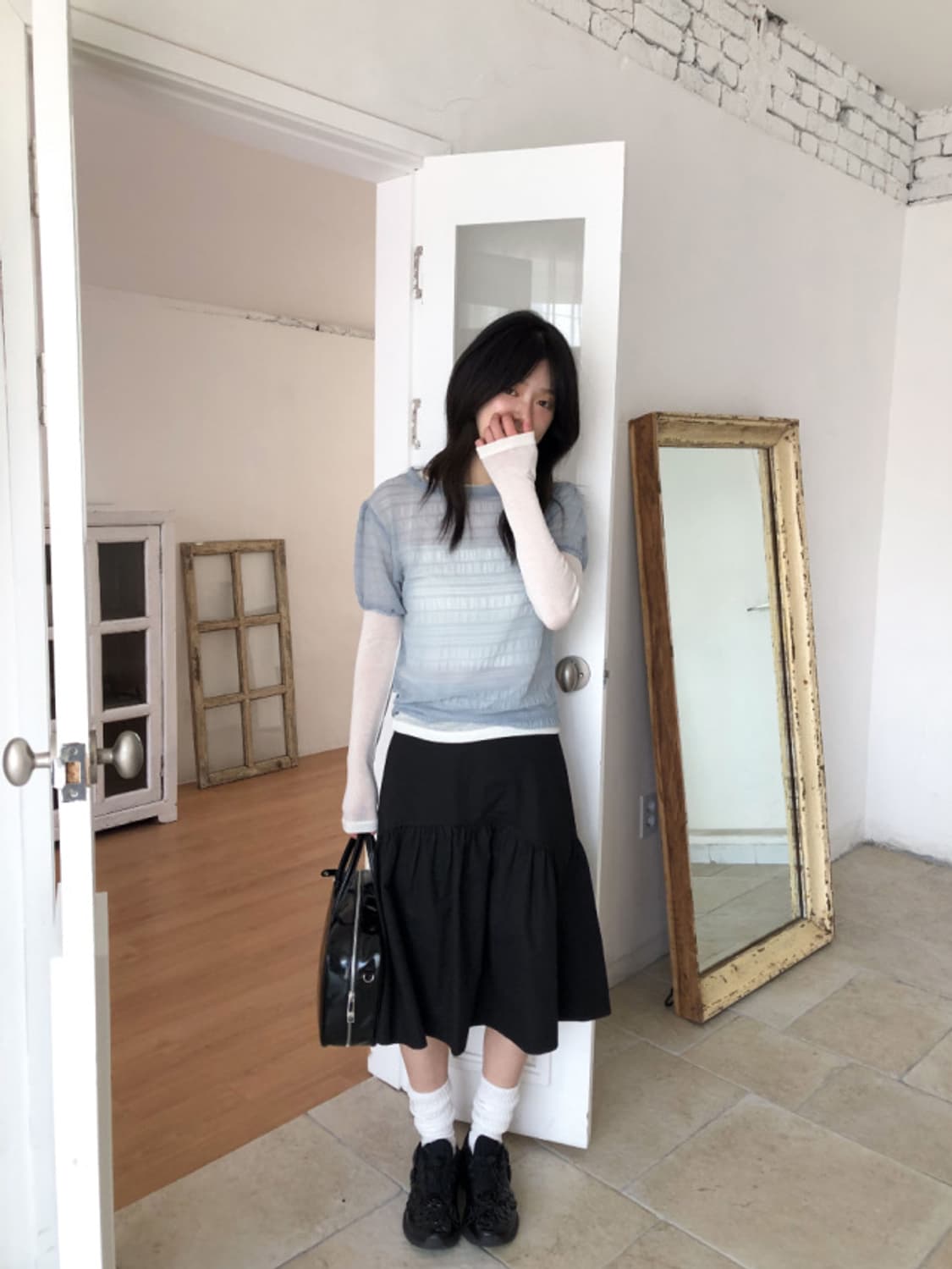 서울베이스드 코튼 셔링 미디 스커트  상품이미지3