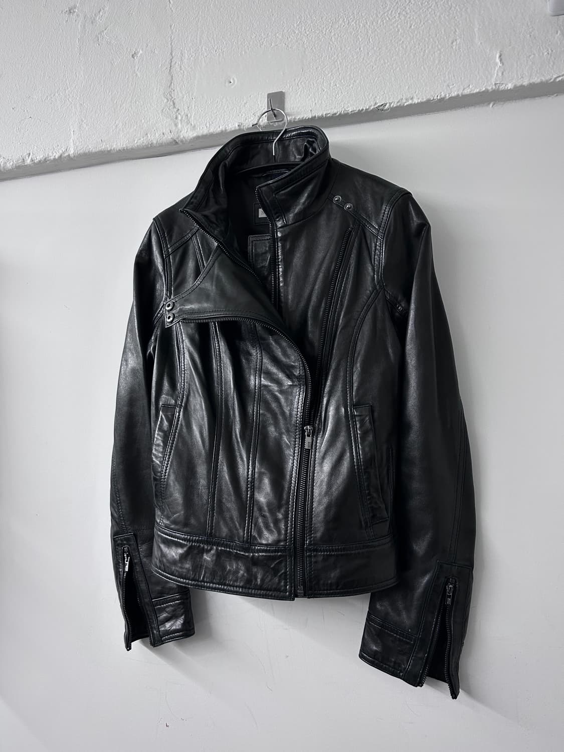 램스킨 사선 더블 지퍼/클로징 자켓 상품이미지1