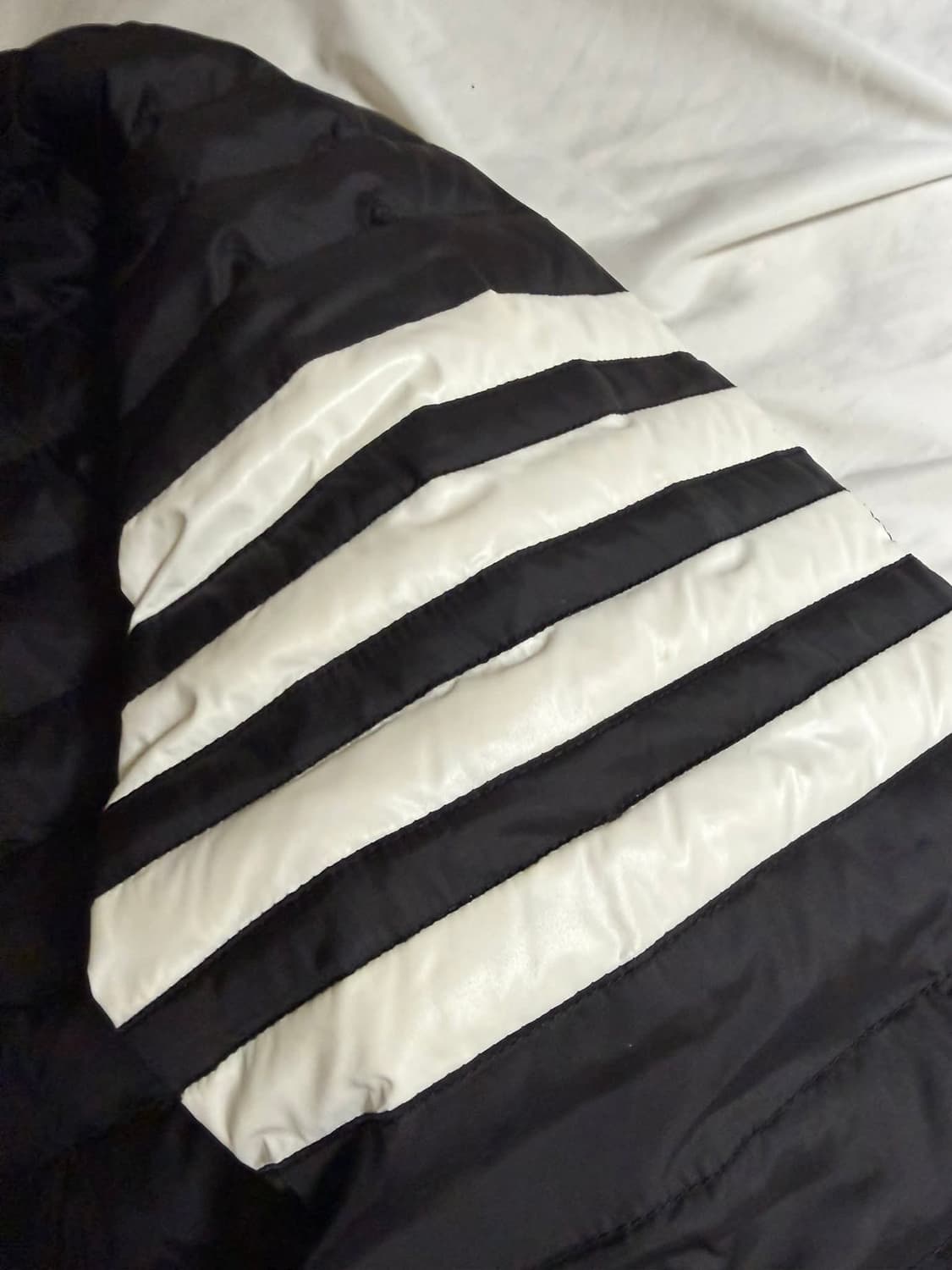 톰브라운 경량패딩 1사이즈 상품이미지2