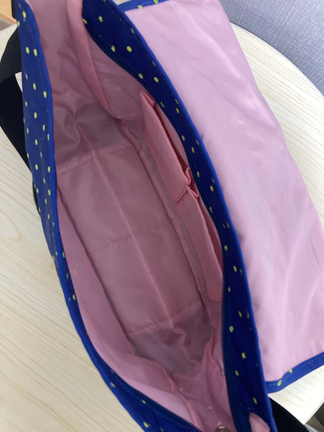 Olive des Olive 도드패턴 크로스백 상품이미지4