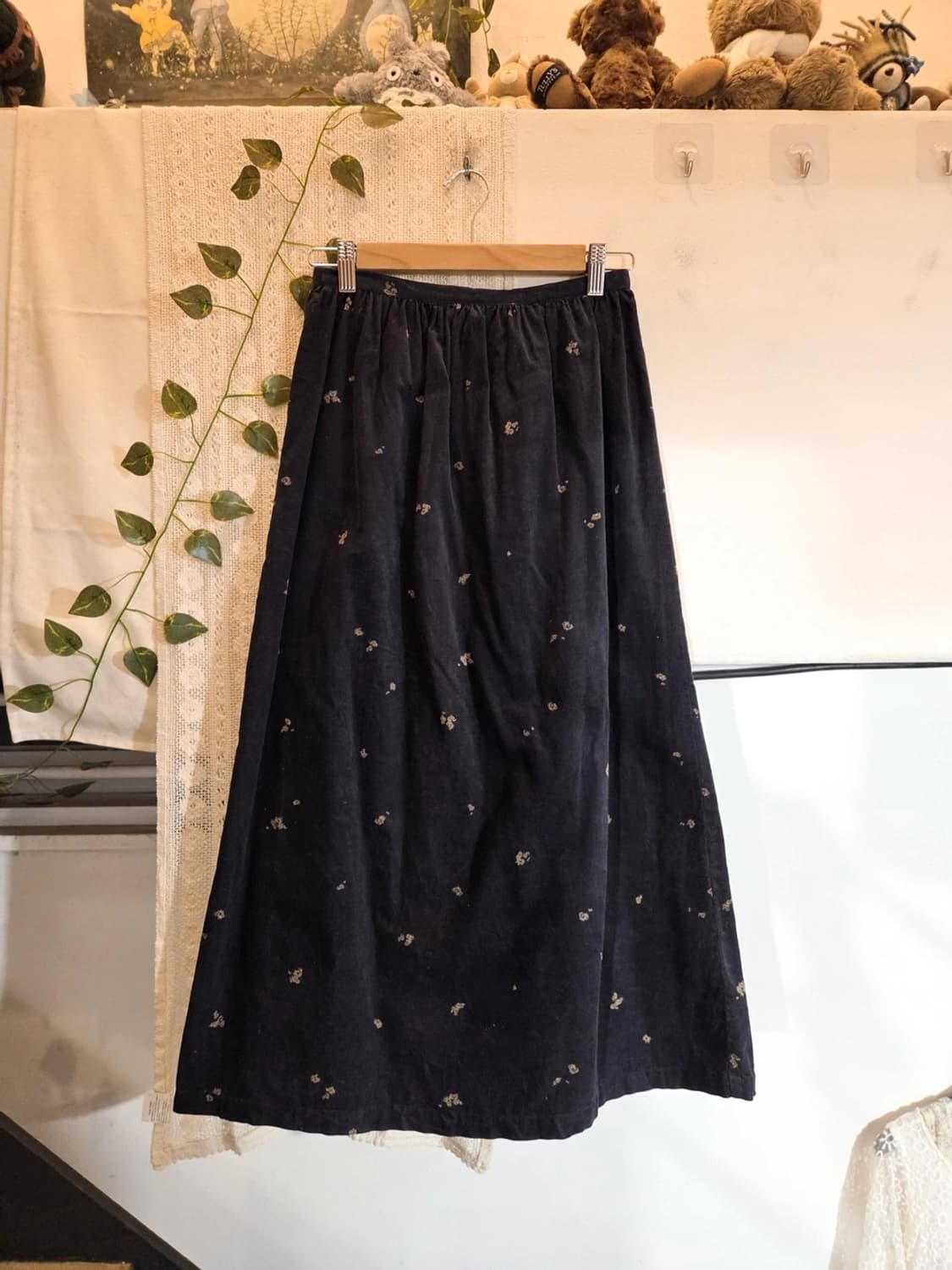 빈티지 코듀로이 잔꽃 롱스커트 상품이미지2