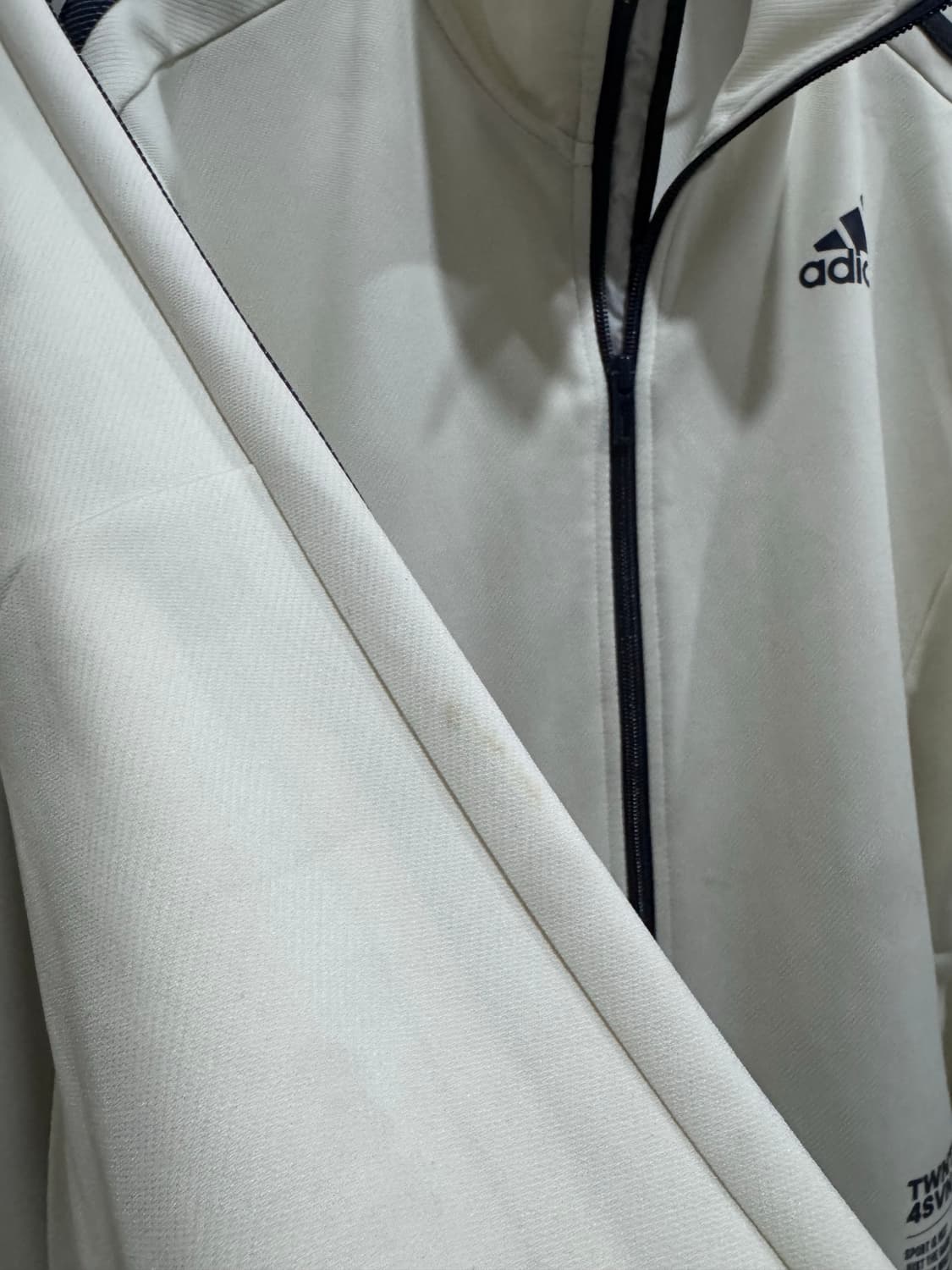 아디다스 일본판 아이보리 트랙탑 상품이미지5