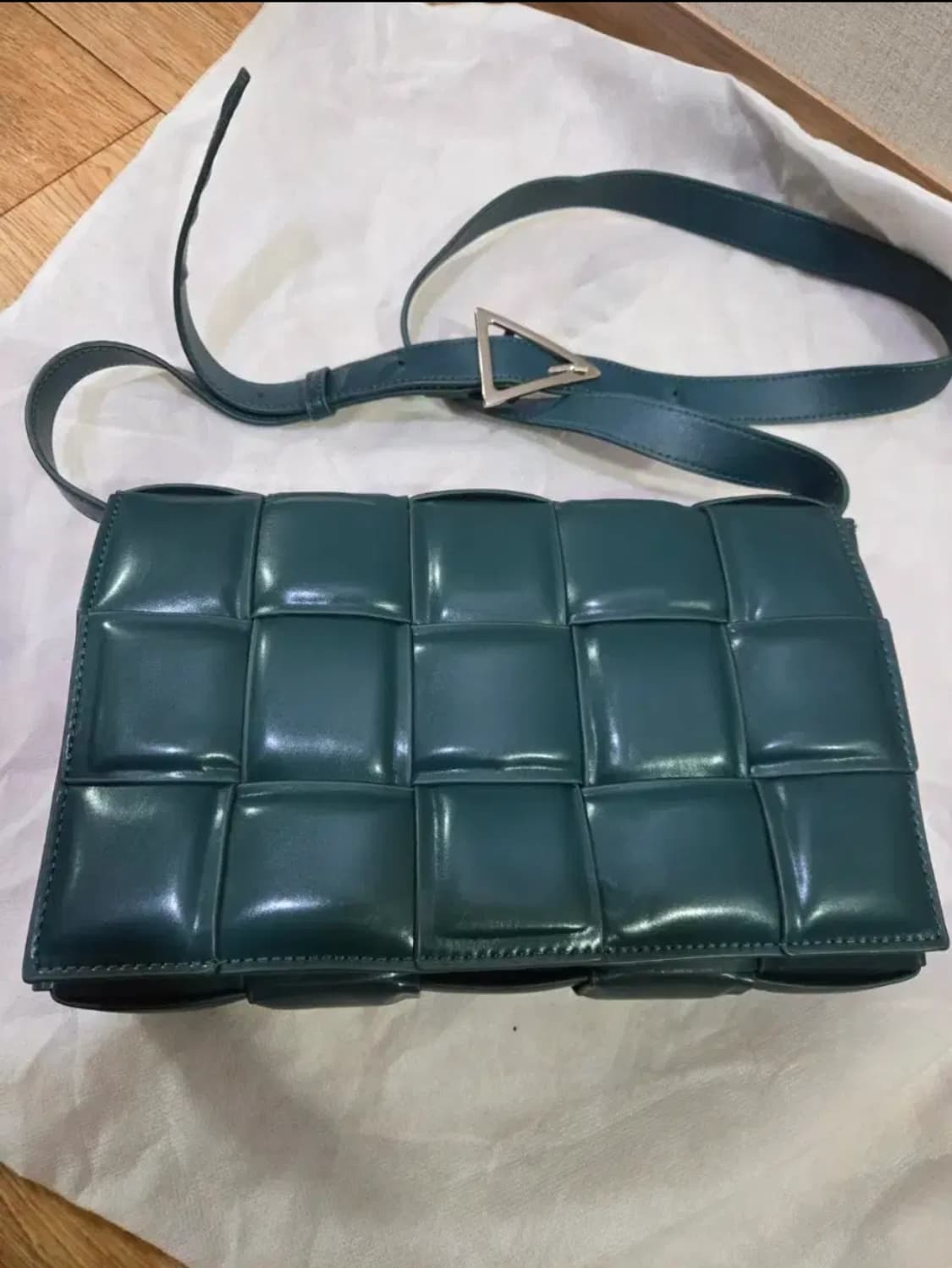 폭신한 패딩가방 청록색 초록백 크로스백 숄더백 카세트백 상품이미지1