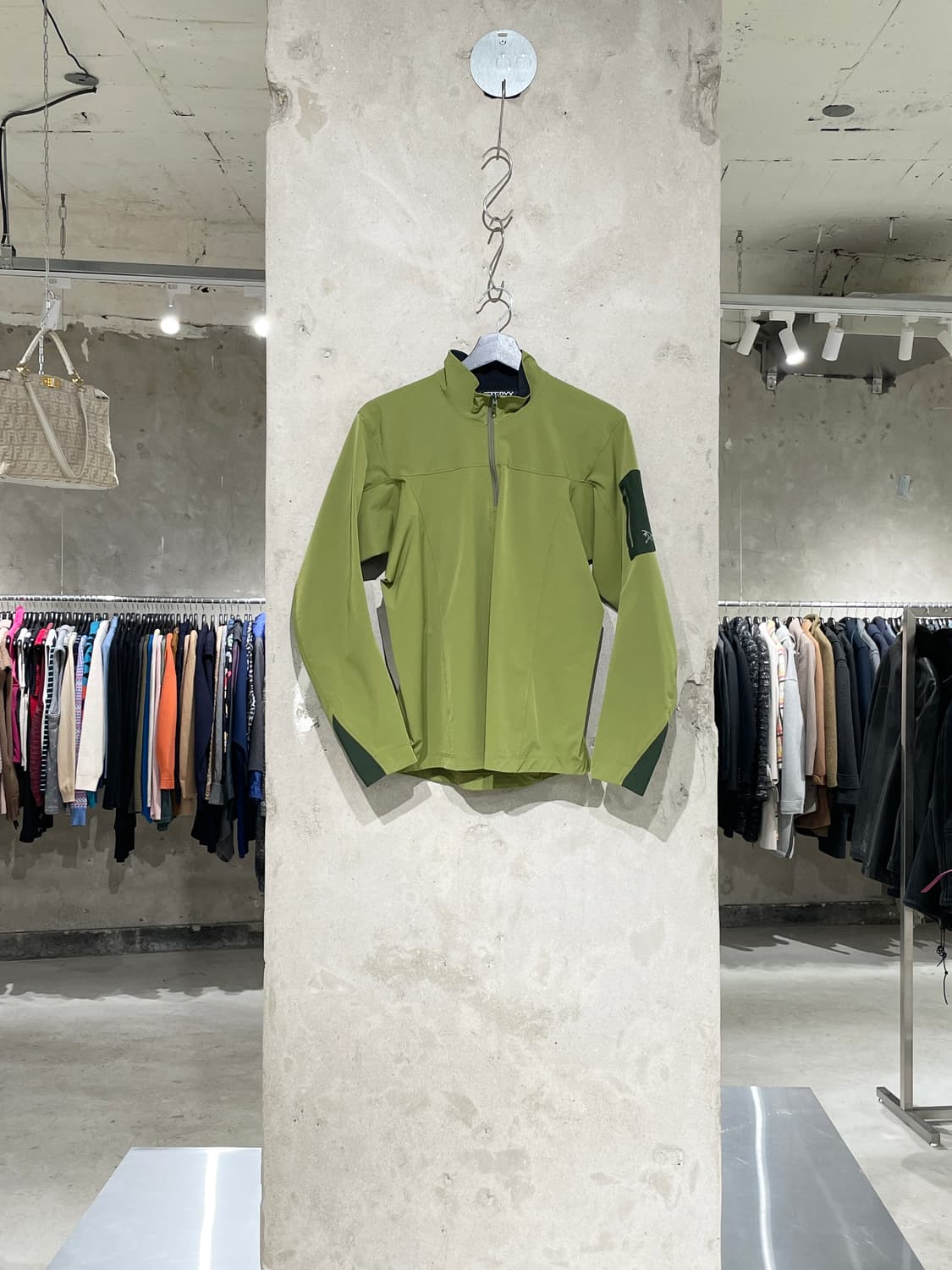 아크테릭스 우먼 그린 쿼터 집 스판덱스 자켓 상품이미지1