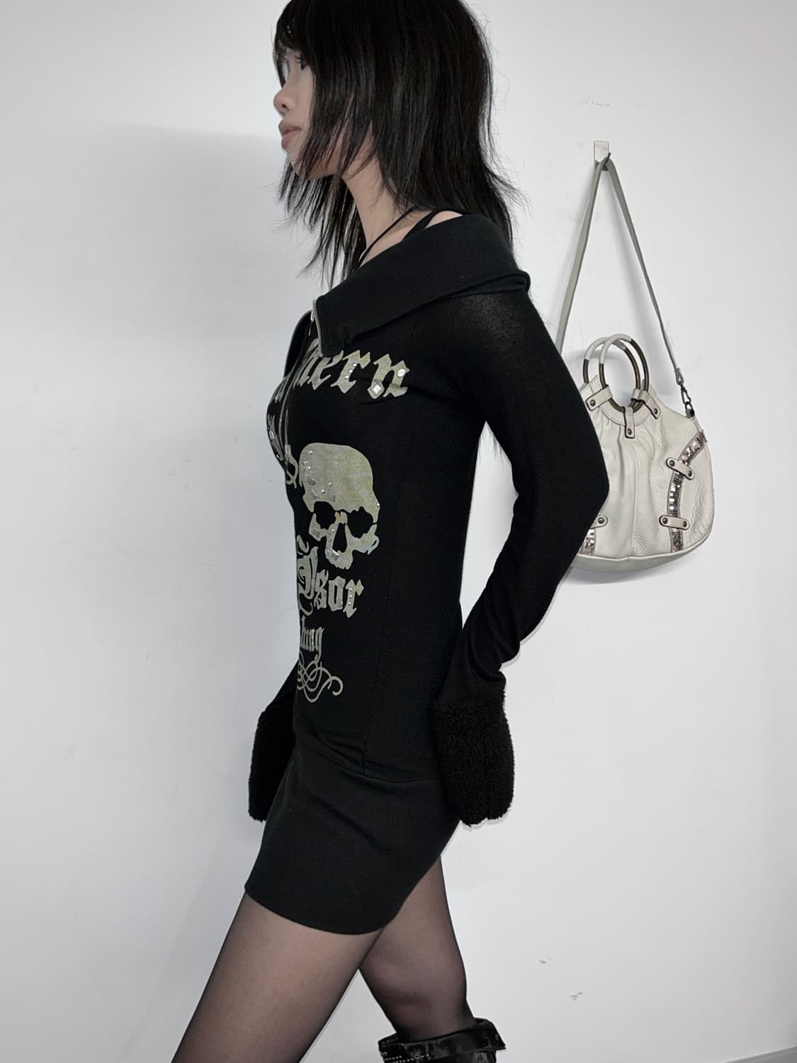 스트랩 하이넥 펑크 레터링 집업 상품이미지2