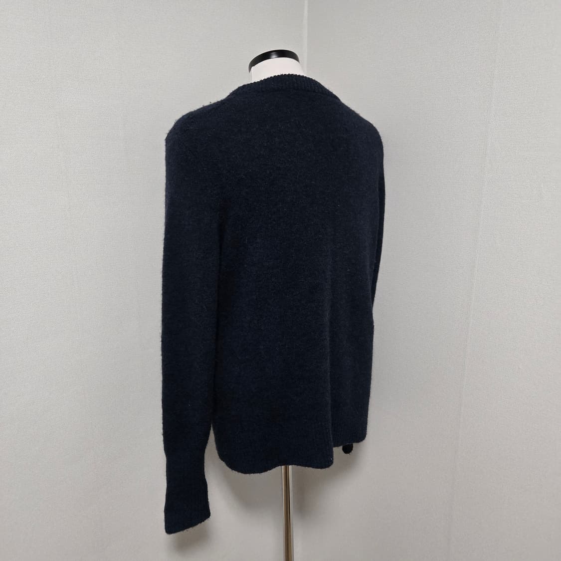 코스 다크네이비 알파카 니트  상품이미지7