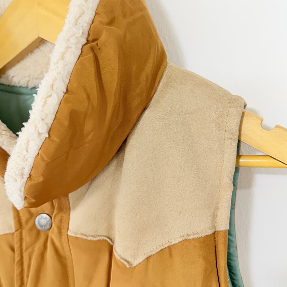 [M] 아웃도어프로덕트 양면 비비다운베스트 상품이미지2