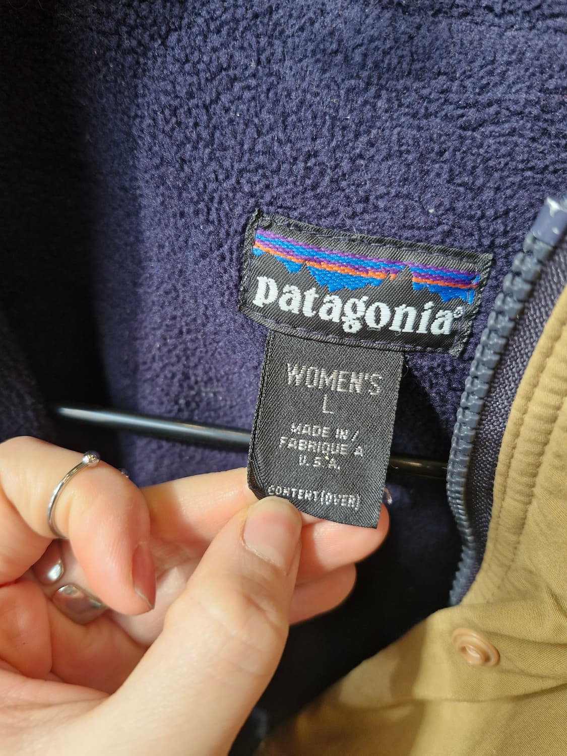 Z-343 Patagonia 캐플린 신칠라 쉘드 봄버 자켓
 상품이미지6