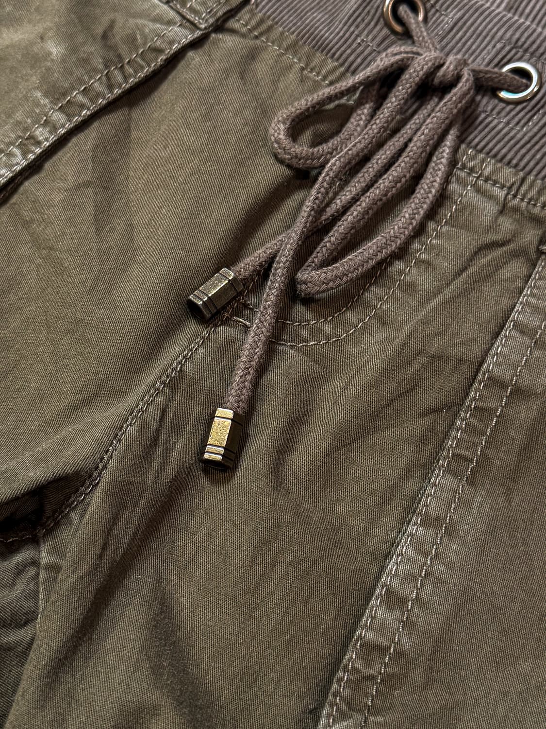 Khaki shirring capri pants  카키 셔링 카프리 팬츠 상품이미지3