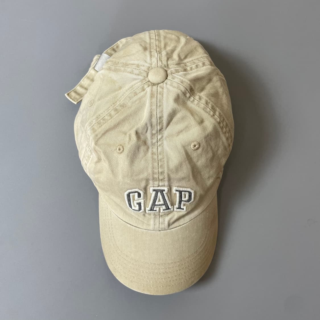 GAP 갭 베이지 볼캡 상품이미지3