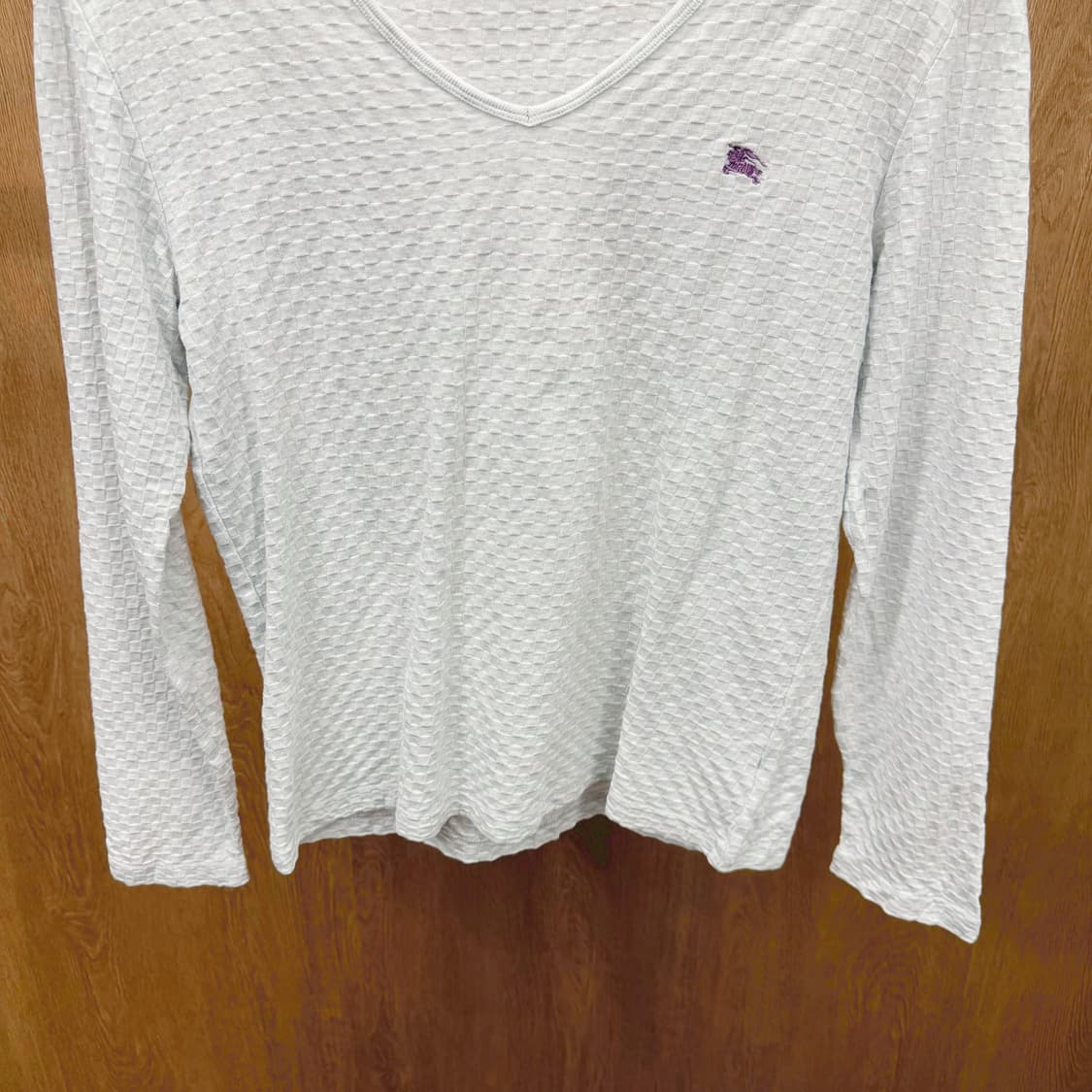 버버리 블랙라벨 라운드넥 티셔츠 긴팔 그리드 패턴 로고 디테일 화이트 상품이미지5