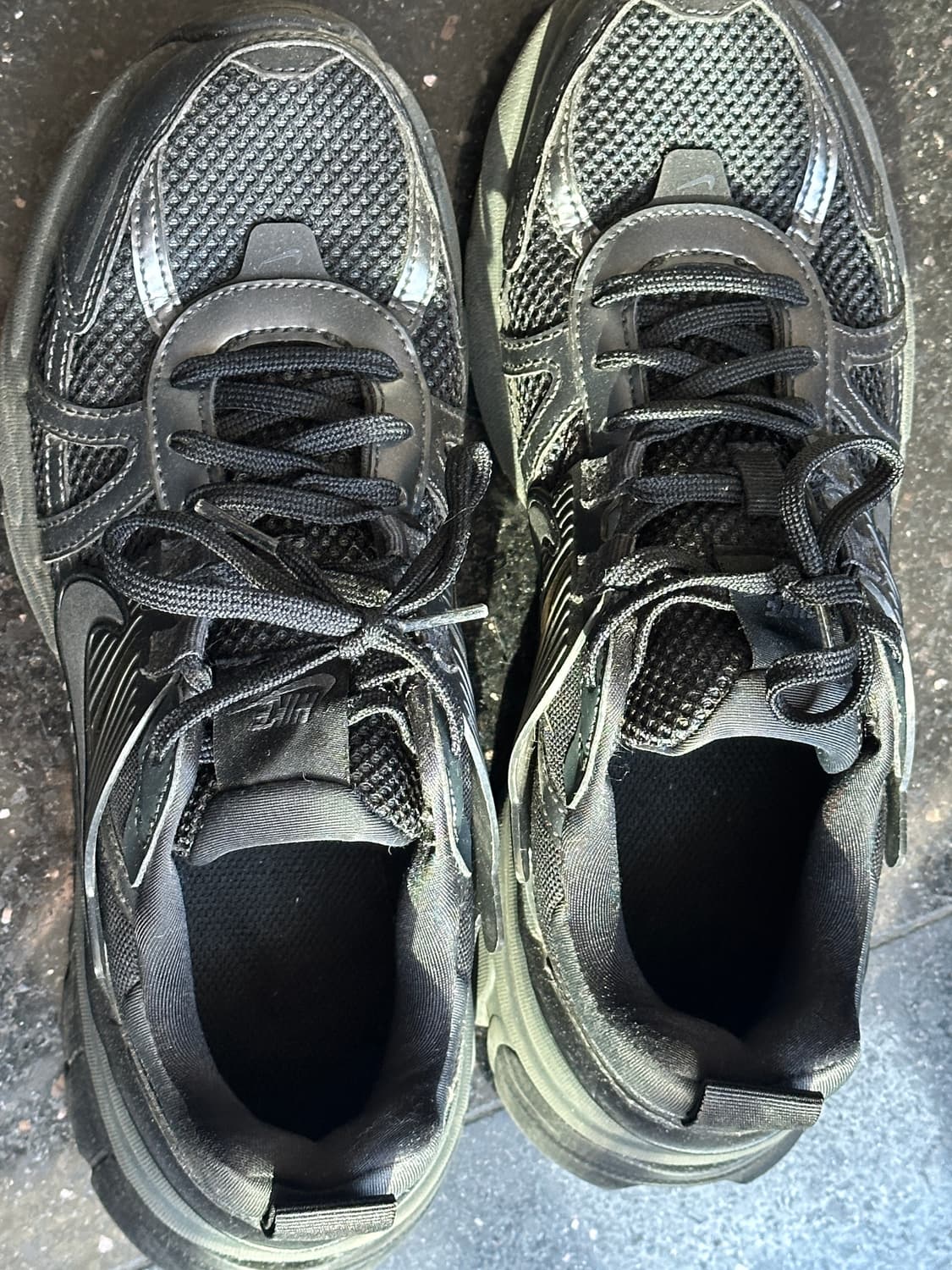 나이키 V2K 런 블랙 앤트러사이트 250 상품이미지2