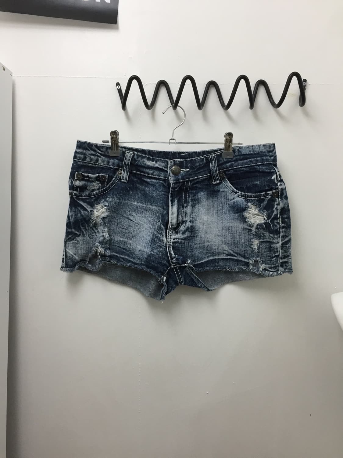 빈티지 노르딕 데미지 데님 숏팬츠 상품이미지1