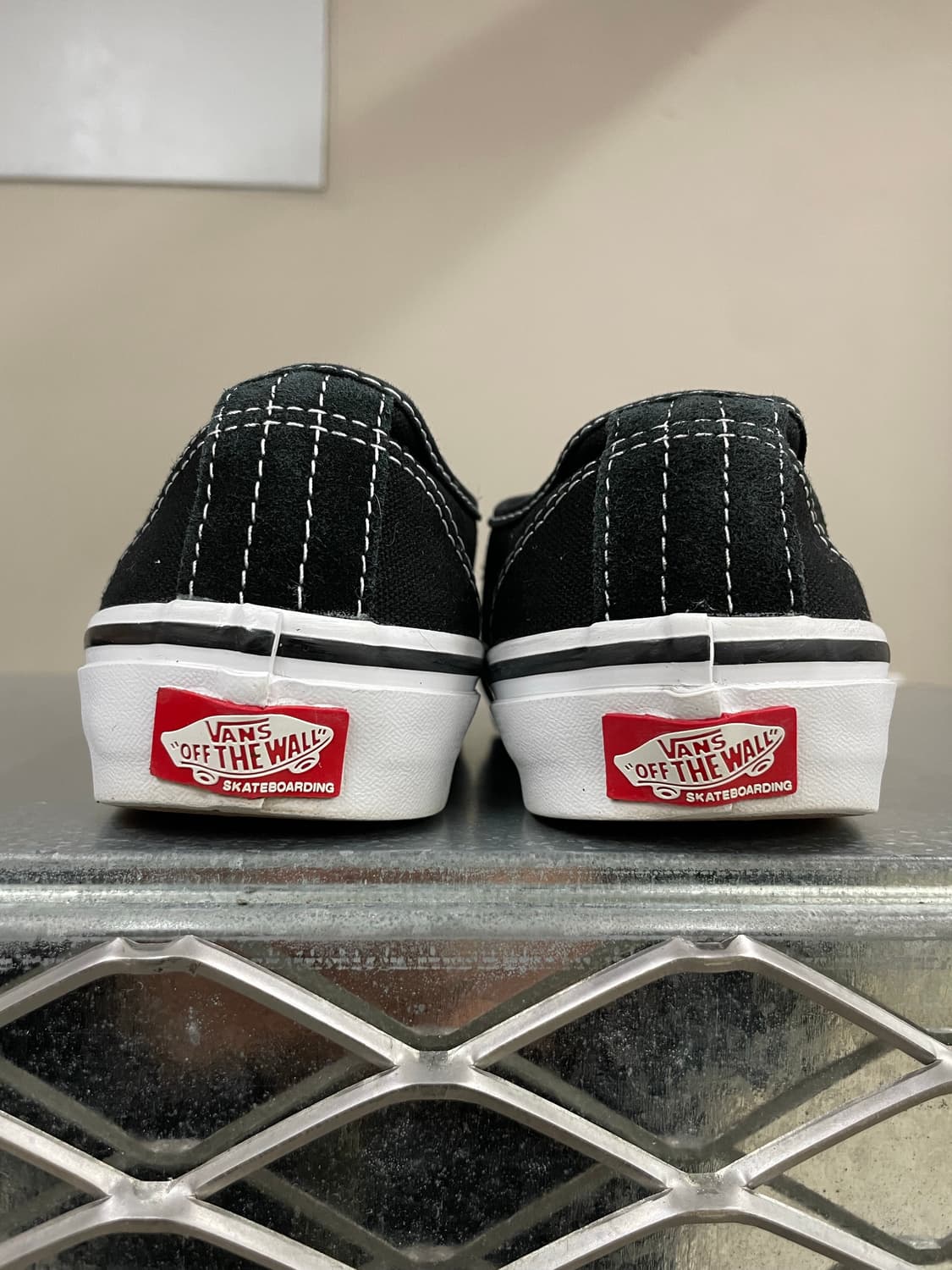 반스 어센틱 스케이트 블랙 화이트 230 (gr-4471) 상품이미지3