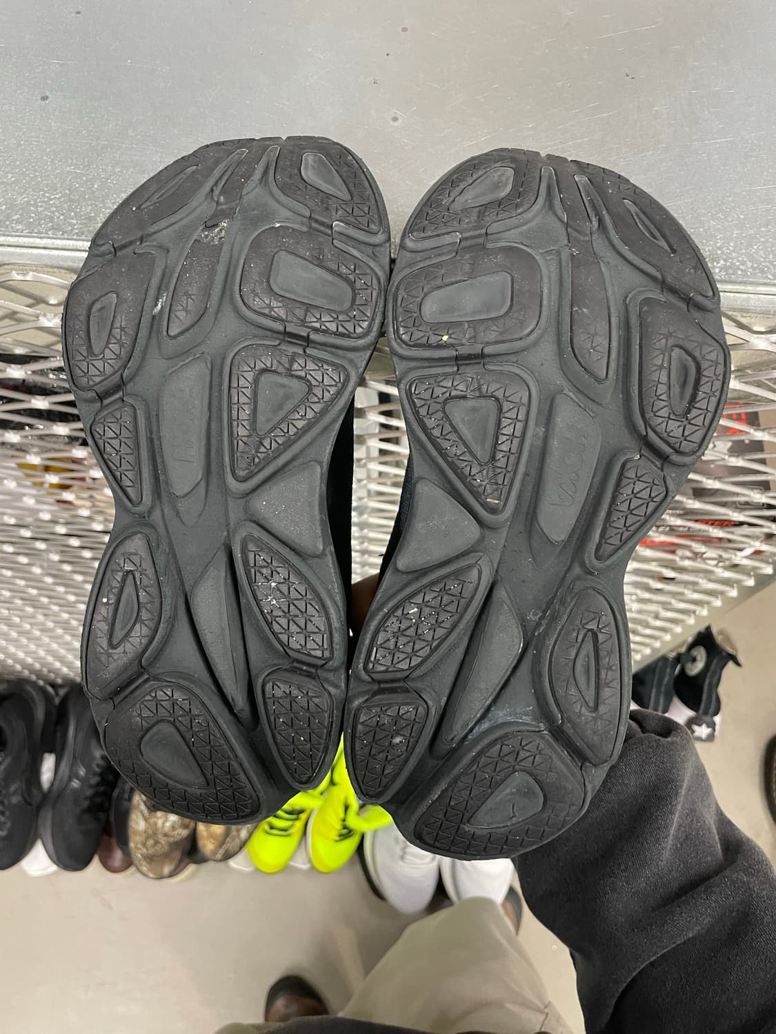 호카 본디 8 블랙 255 상품이미지6