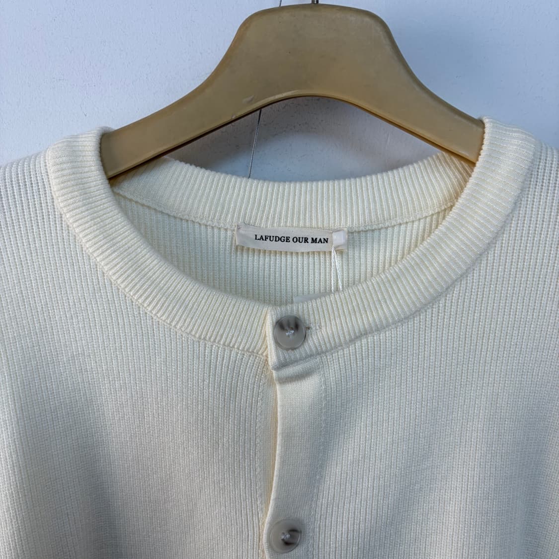 라퍼지아워맨 아이보리색 니트 가디건 상품이미지2