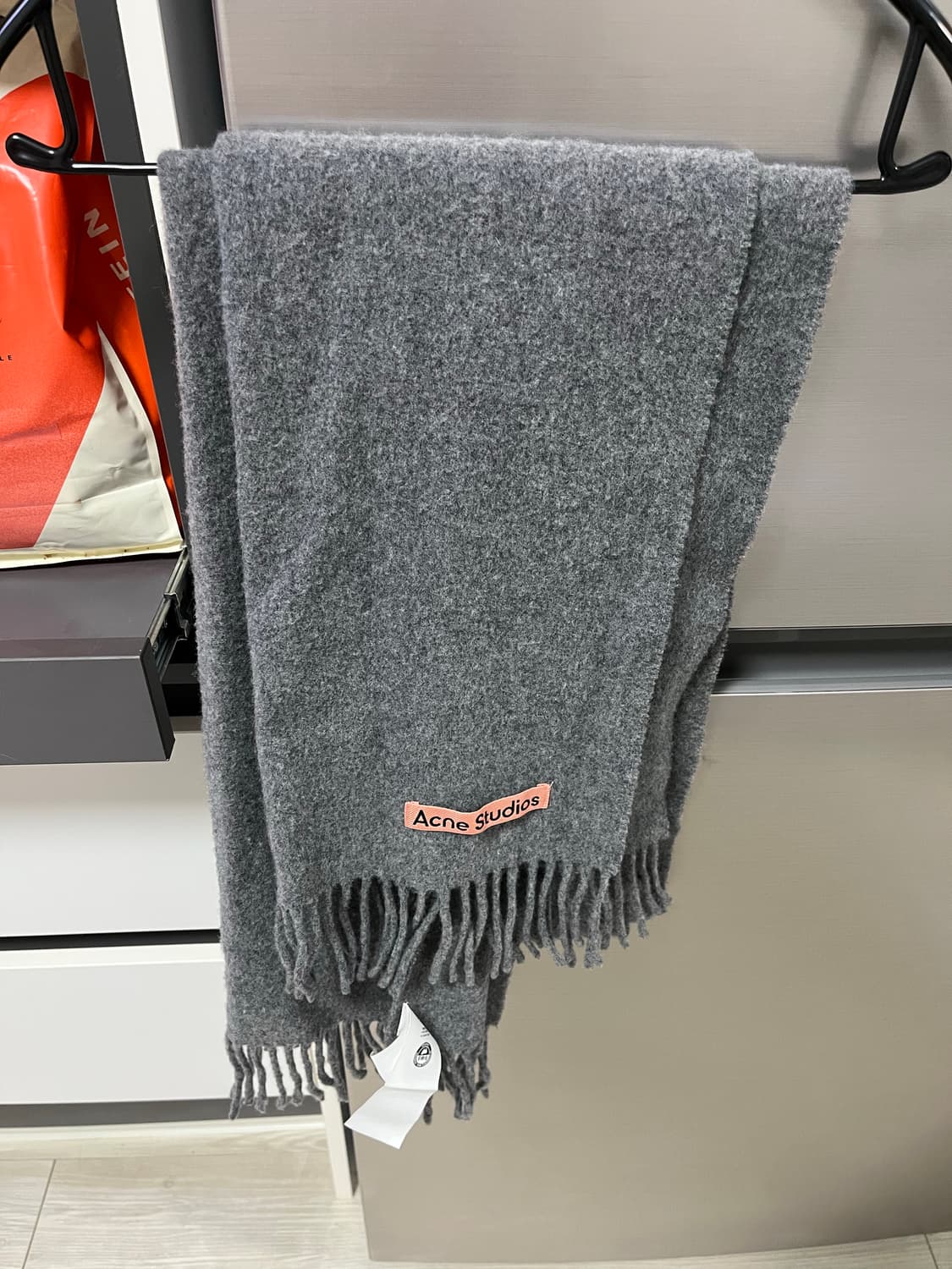 아크네스튜디오 머플러  상품이미지1