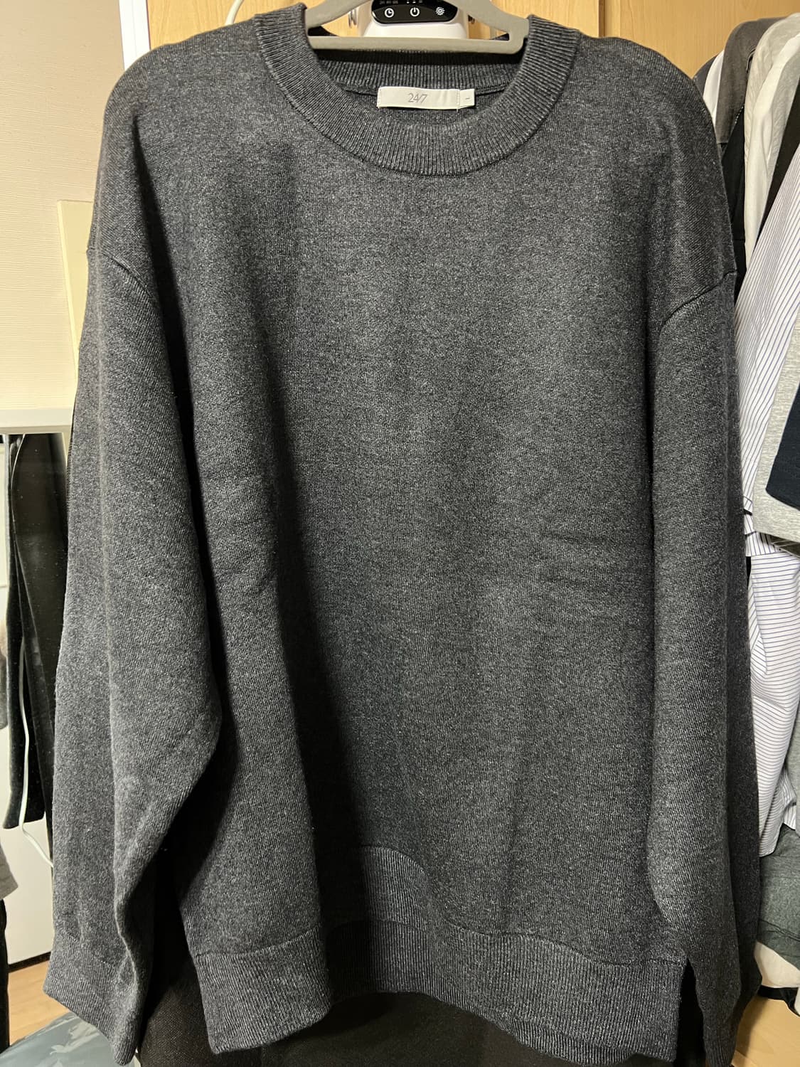 247시리즈 더블니스 크루넥 니트 차콜 L 상품이미지2
