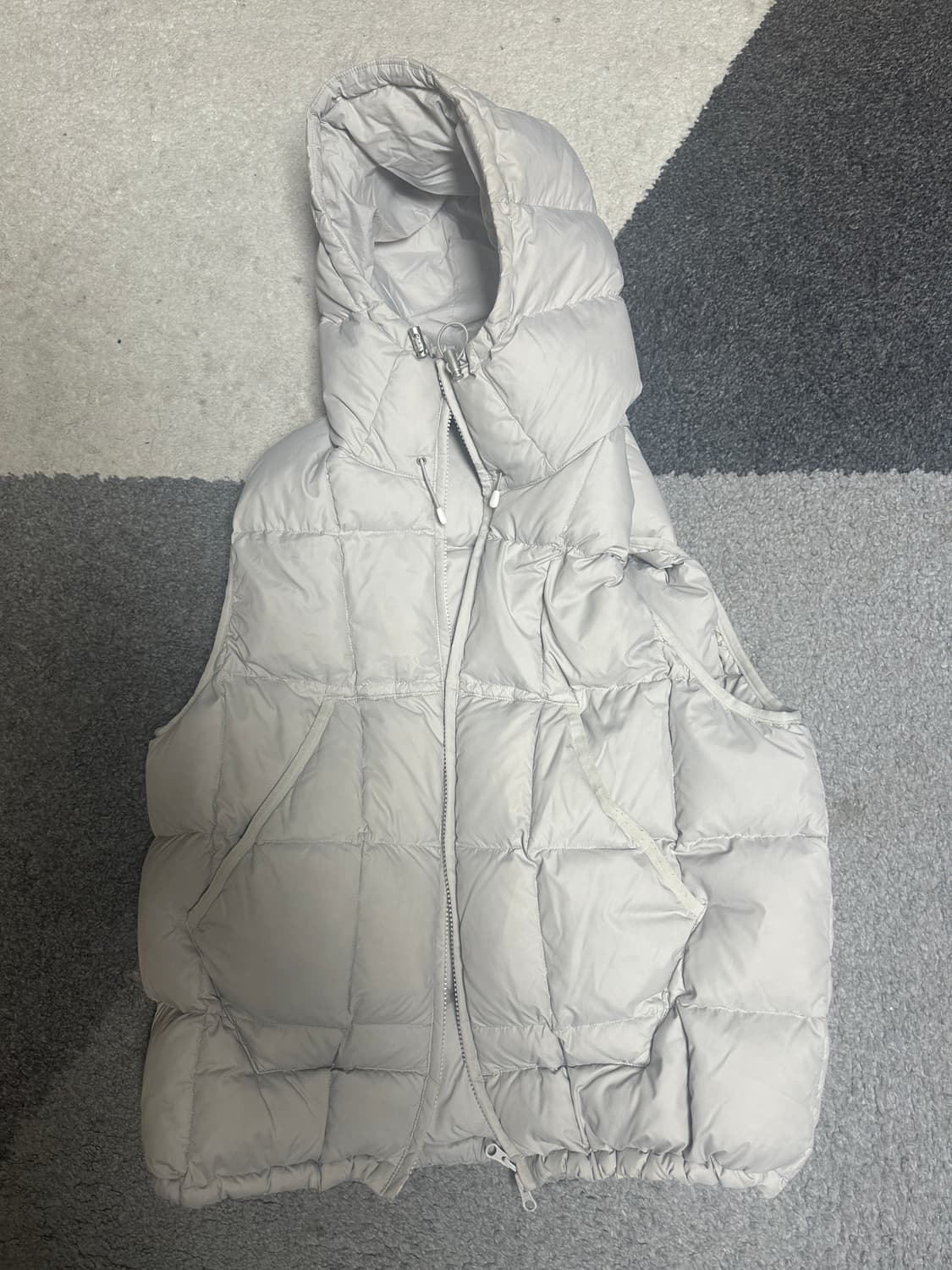 999휴머니티 패딩조끼 구스다운 2사이즈 상품이미지1