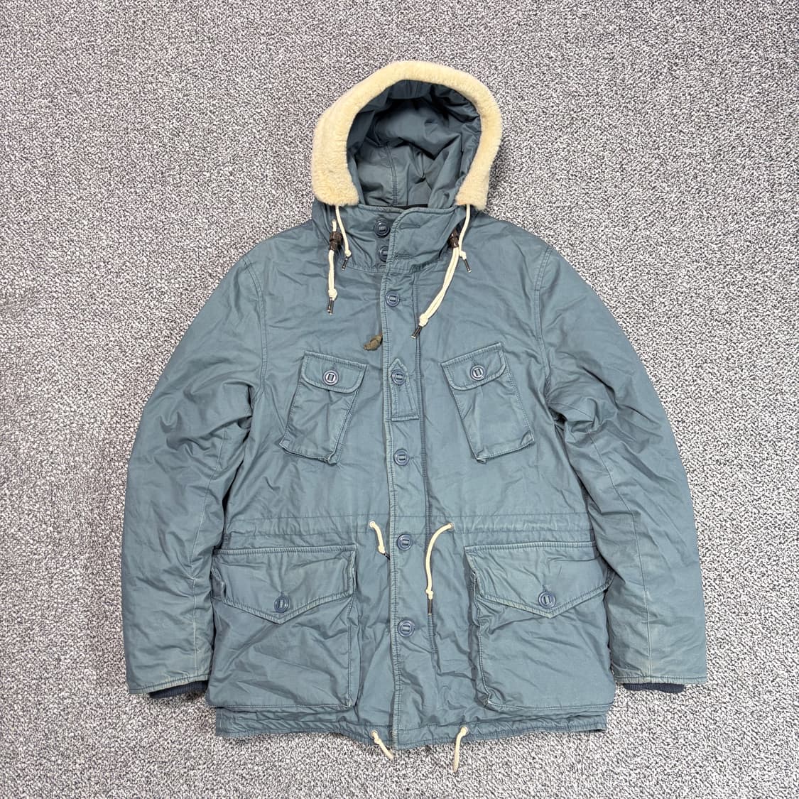 뮤지엄 서플러스 다운 패딩 (M) 상품이미지1