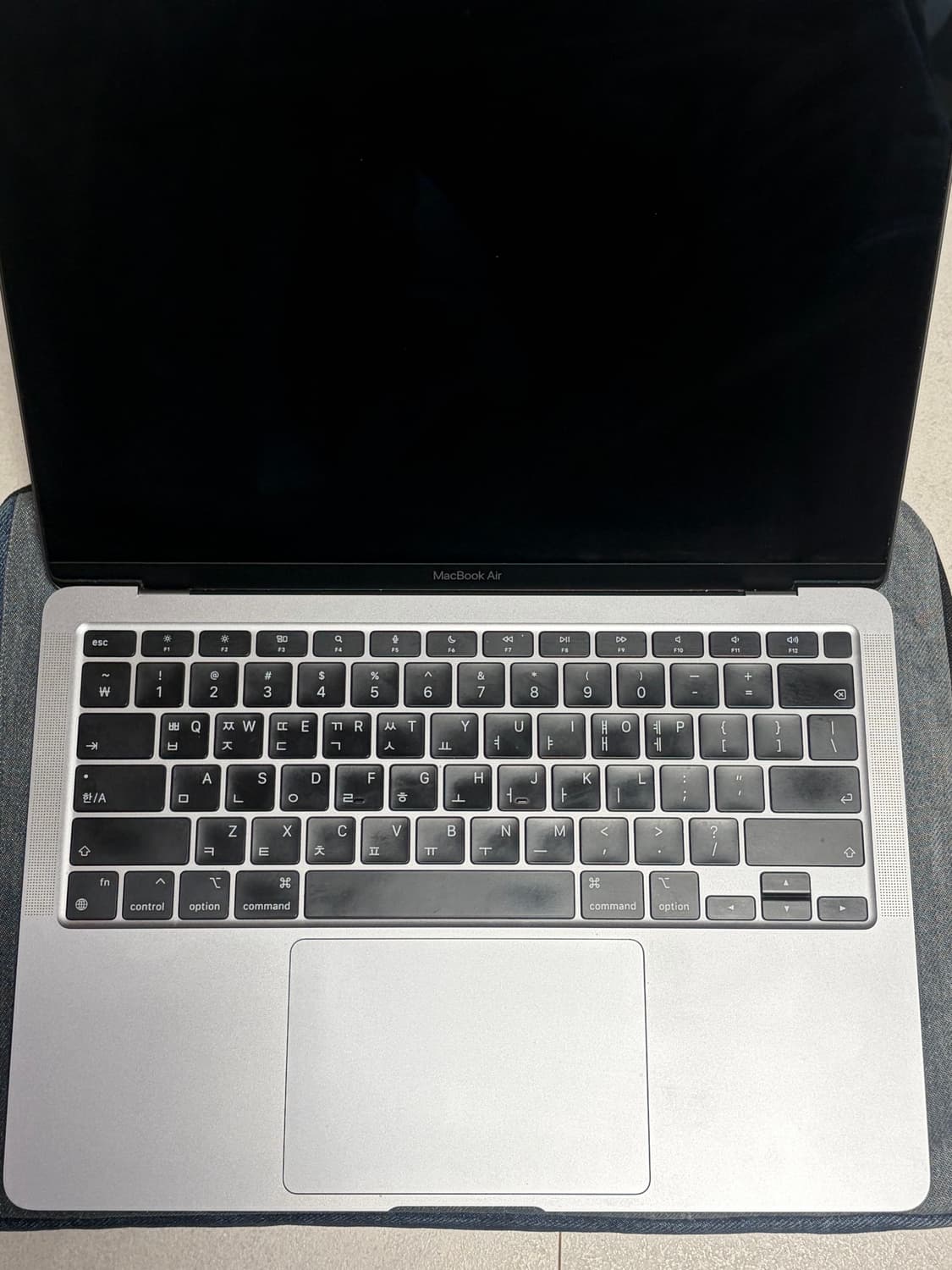 맥북 m1 13인치 8/256 상품이미지2