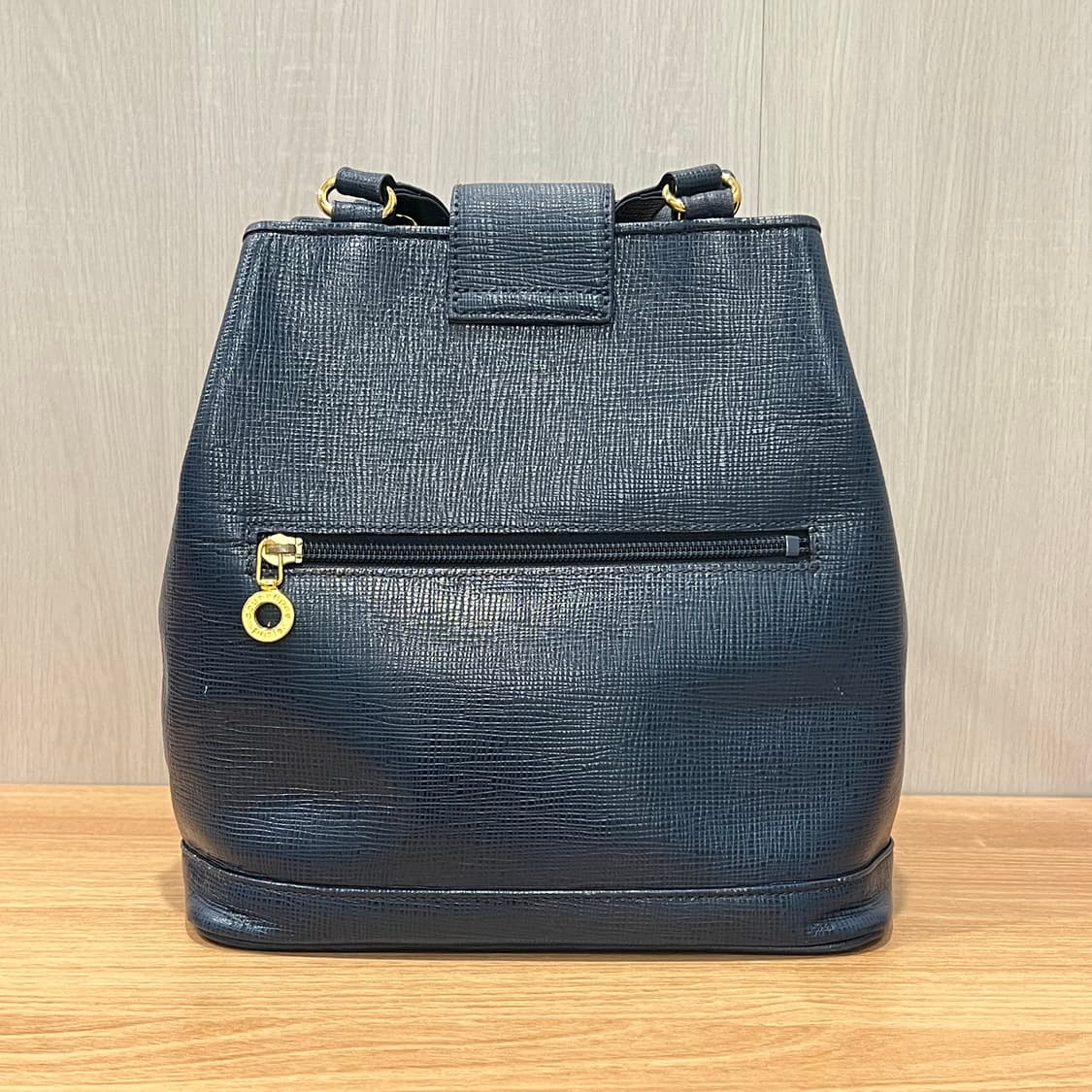 꾸레쥬 네이비 사피아노 롱 숄더 상품이미지5