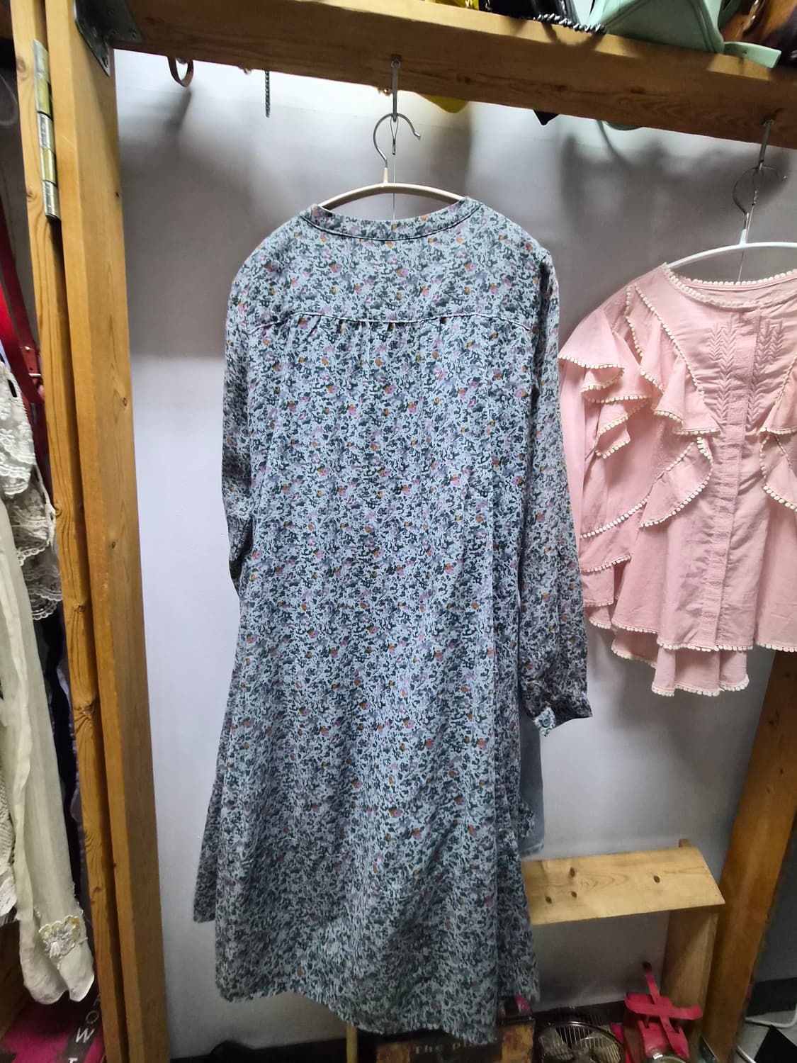 써스데이아일랜드 셔링 원피스 상품이미지10