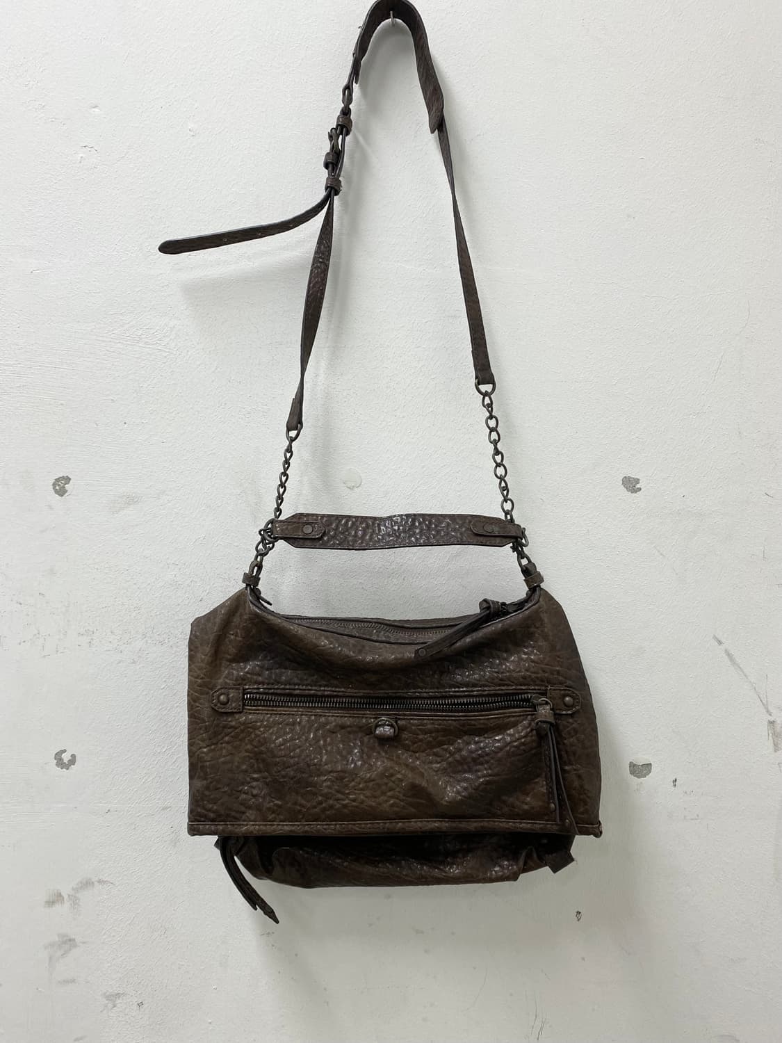 Chain Detail Brown Leather Bag 상품이미지1