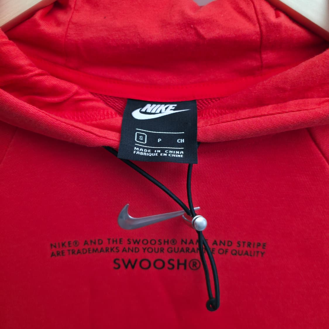 [S] 나이키 스우시 레드 후드티 상품이미지4