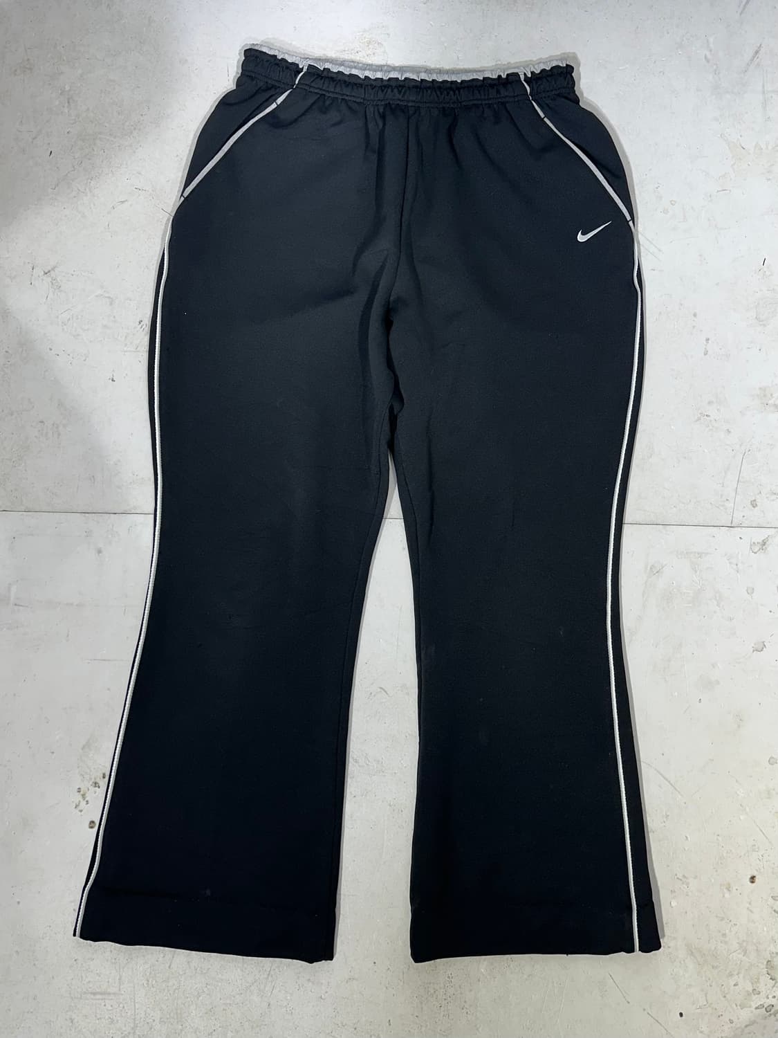 나이키 블랙 화이트 사이드 라인 와이드 추리닝 바지 트레이닝 팬츠 XL 상품이미지4