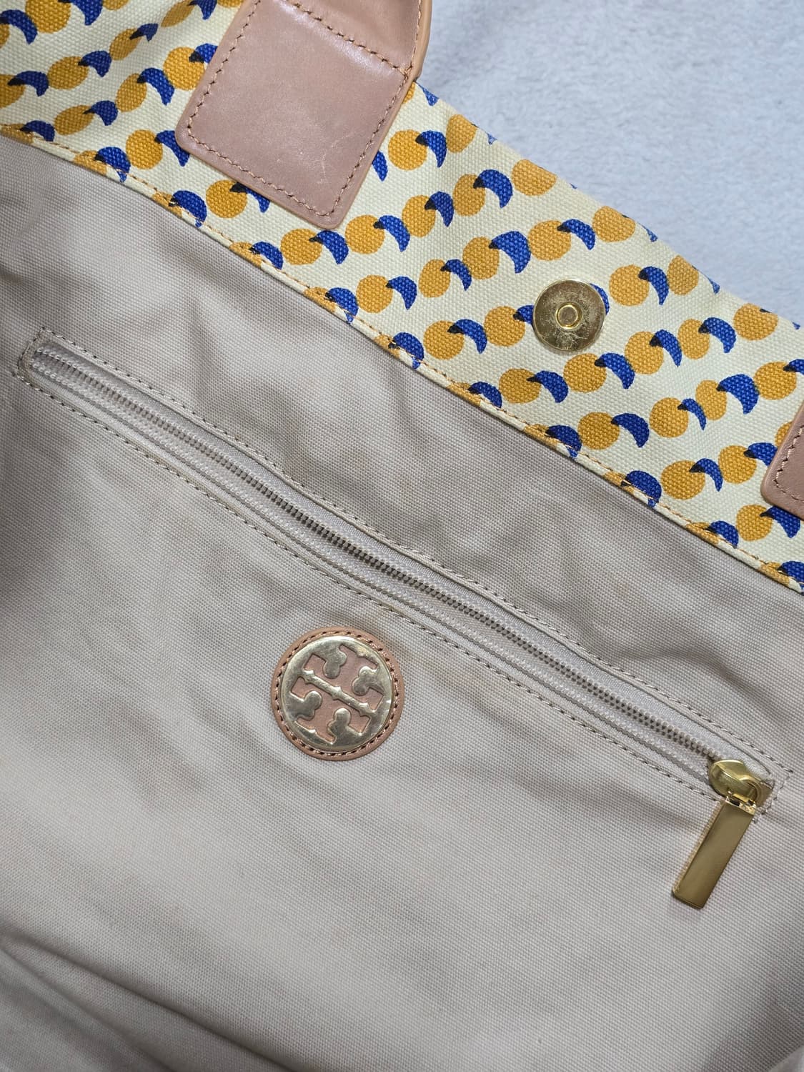 Tory Burch 토리버치 캔버스 토트백 베이지 상품이미지4